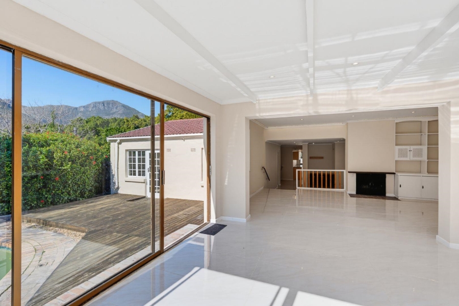 4 Bedroom Property for Sale in Hout Bay Western Cape